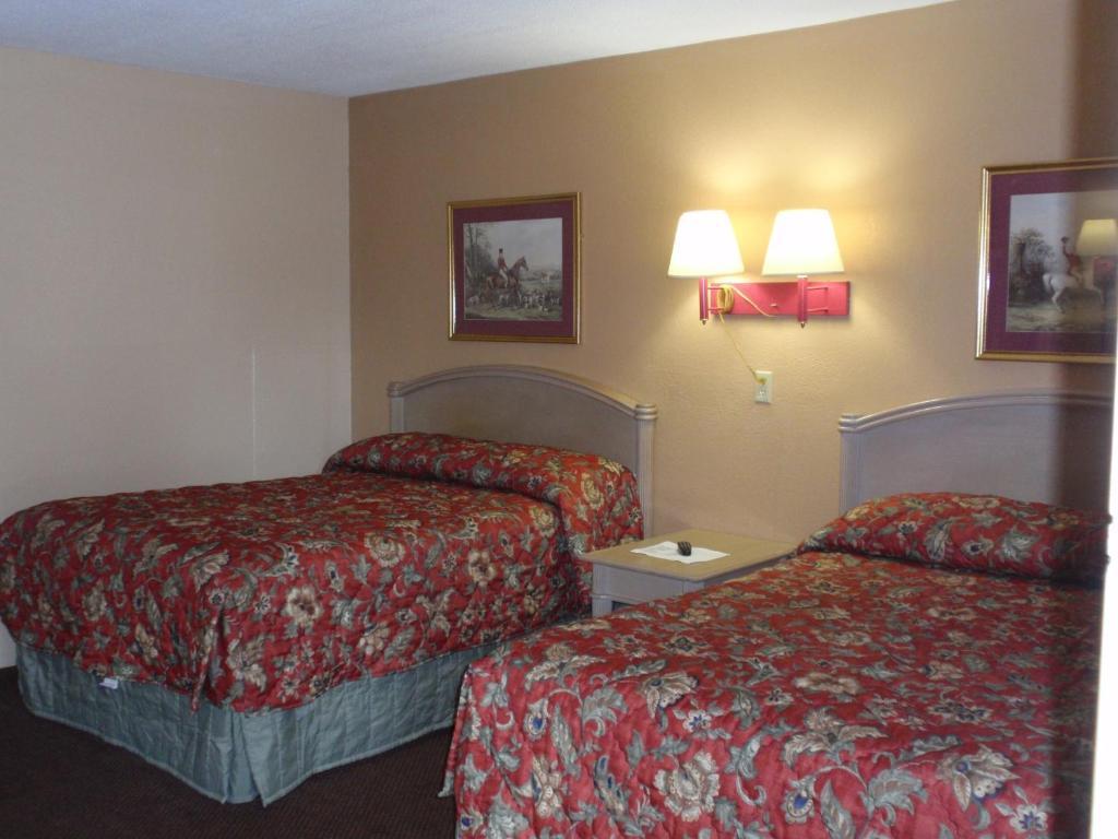 Heritage Inn Мартинсберг Экстерьер фото